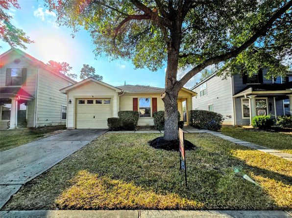 29527 Evergreen Hills Dr