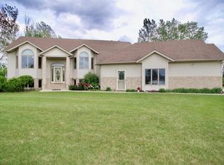 5208 73rd St S, Horace, ND 58047