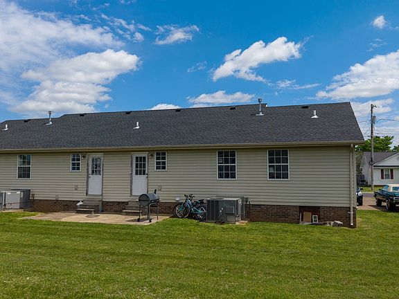 3rd image of 720 Pat Ave
