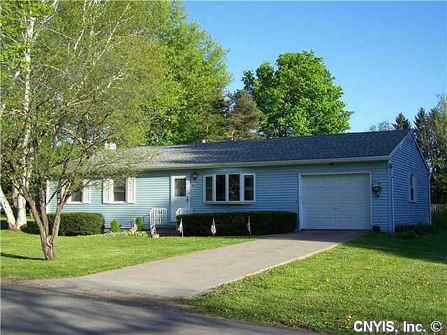 1st image of 9 Radnor Ln