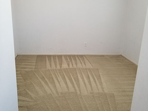 2nd image of 13525 Somerset St