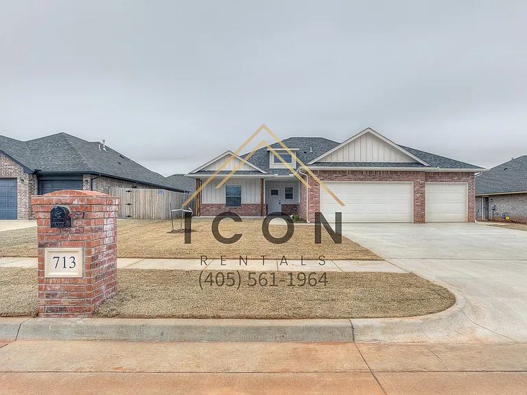 713 N Cottontail Way — Photo 1