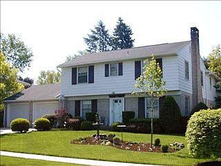 5th image of 714 Hilltop Dr