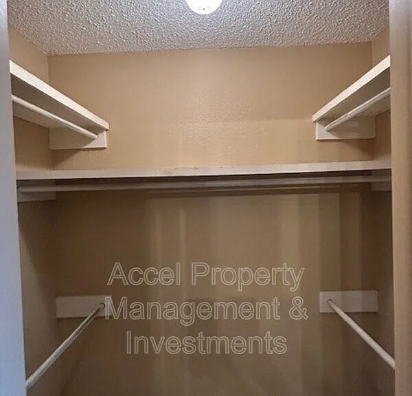 1201 W Carmen Ave #2 — Photo 13