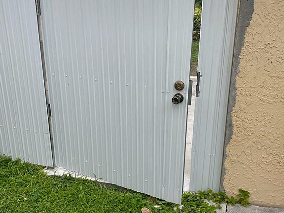 3rd image of 10101 Caribbean Blvd