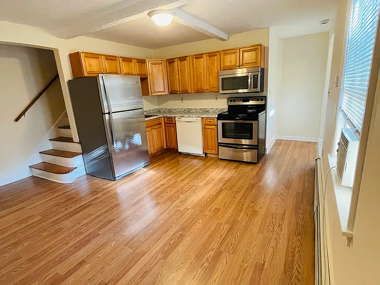 87 S Quinsigamond Ave #2 — Photo 9