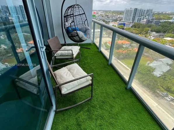 601 NE 36th St APT 1305, Miami, FL 33137