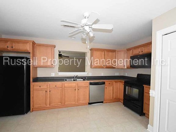 2nd image of 2051 B Cambria Dr