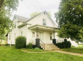 915 G St, Fairbury, NE 68352