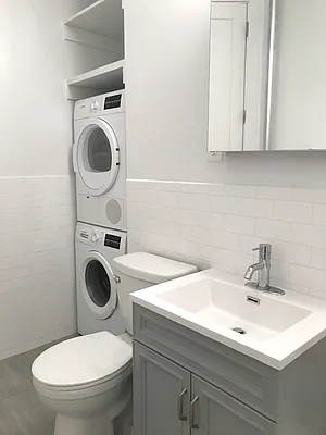 Rented by CitySites Real Estate Group | media 15