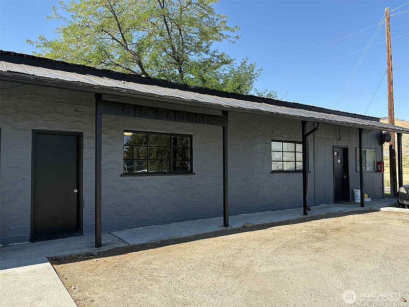 4th image of 616 Columbia Avenue