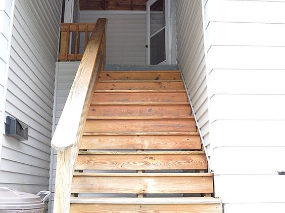 4th image of 333 Main St #B