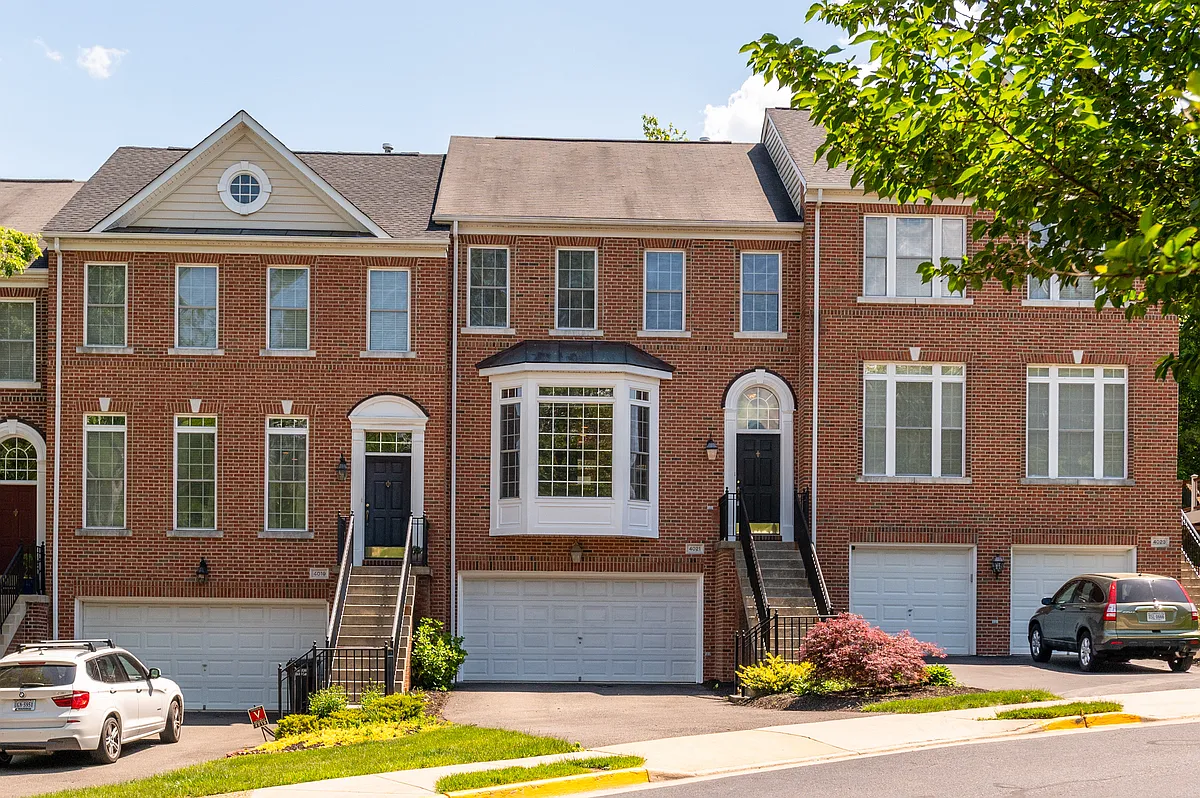 Building Photo - 4021 Quiet Creek Dr