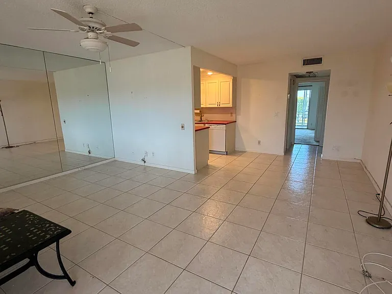 4074 Cornwall Dr #D — Photo 8