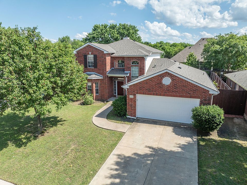 1st image of 1164 Lake Bluff Dr
