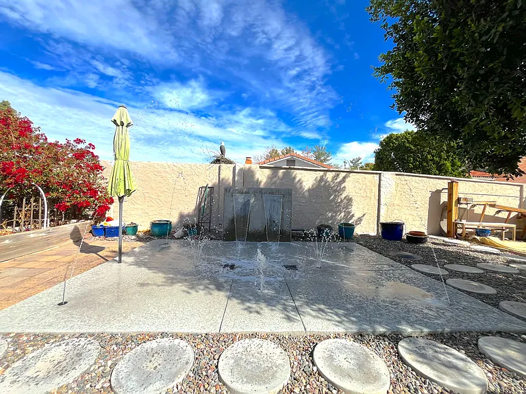 970 E Lobster Trap Ln — Photo 2