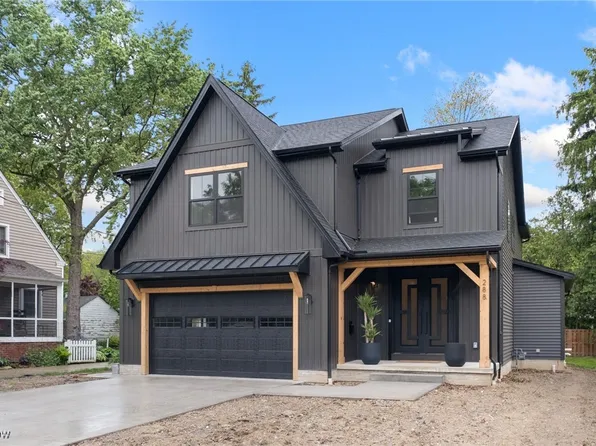 288 Bayview Rd, Bay Village, OH 44140