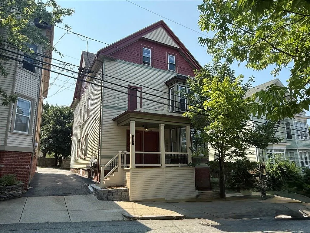 2 bed, 1252 sqft, $2,300 — Photo 1