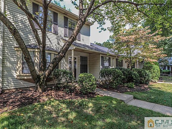 2nd image of 1904 Timber Oaks Rd
