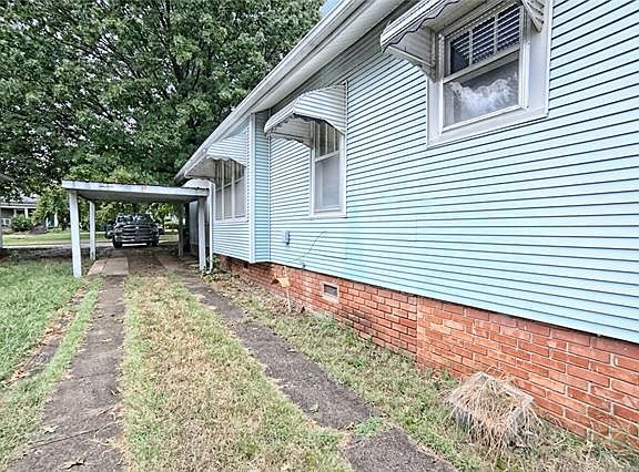 5th image of 1022 E Lee Ave