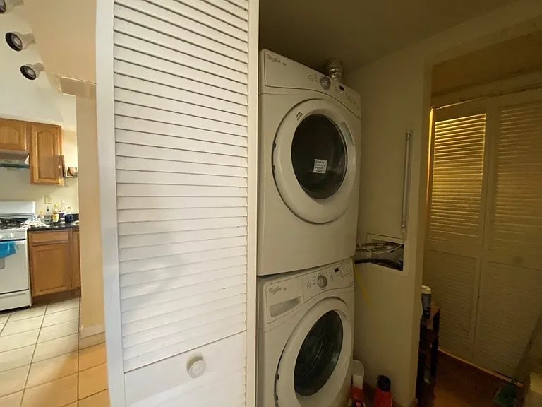 3 Wallingford Rd #1 — Photo 6