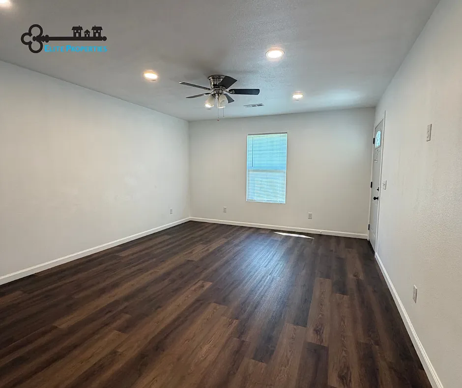2 bed, $1,000 — Photo 4