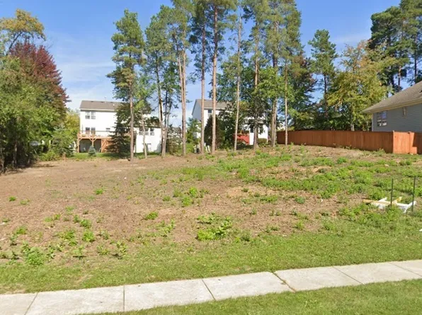 52 Burnette Dr, Antioch, IL 60002