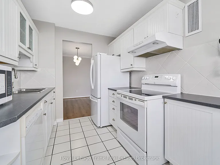 44 Falby Ct #909 — Photo 15