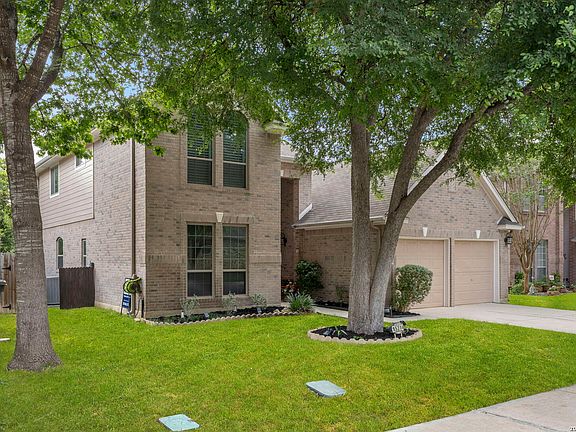 3rd image of 15314 FALL PLACE DR