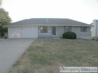 603 NW 42nd St, Blue Springs, MO 64015