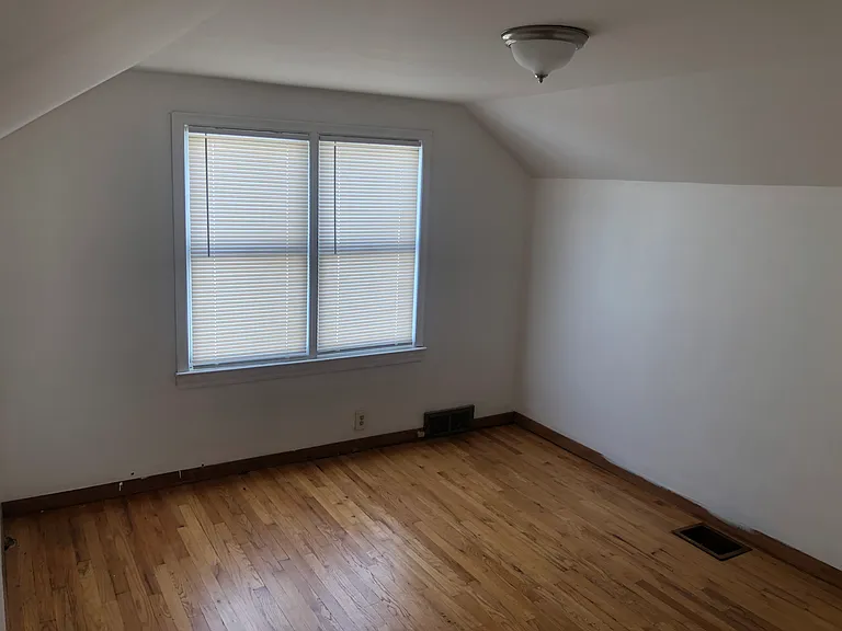 6506 Grandville Ave — Photo 16