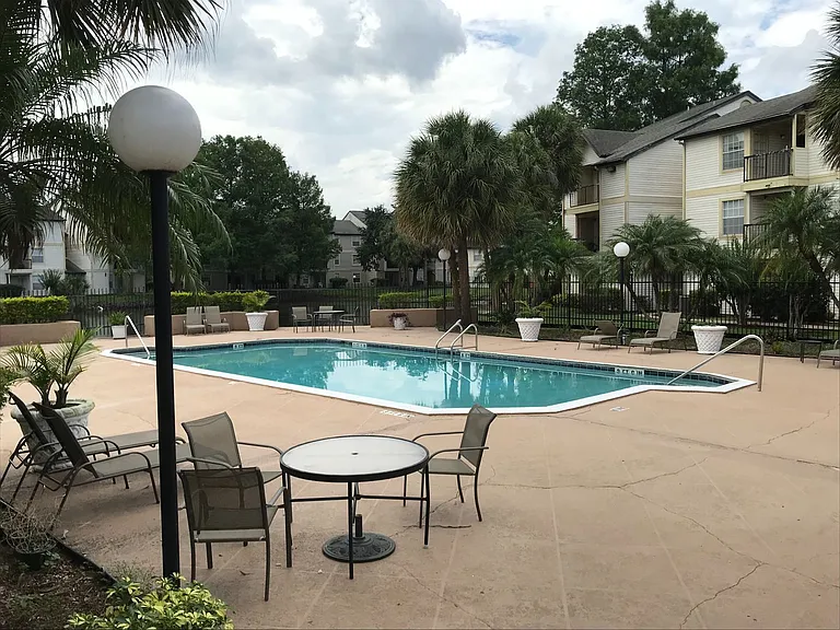 1916 Lake Atriums Cir #28 — Photo 12