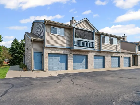 2404 Windward Blvd Unit 202, Champaign, IL 61821