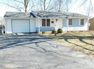 914 Saint Matthew Ave, O'Fallon, MO 63366