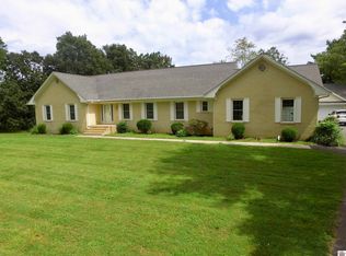 100 Woodview Dr, Paducah, KY 42003