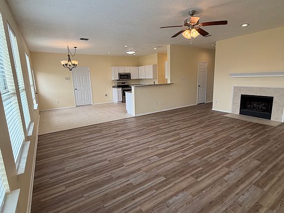 3rd image of 2108 Northridge Dr