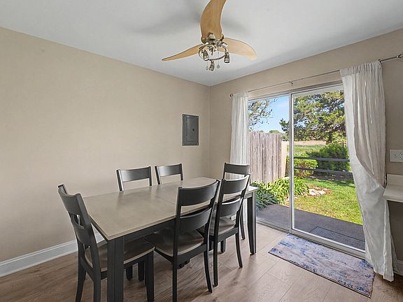 5th image of 102 Bright Oaks Cir #102