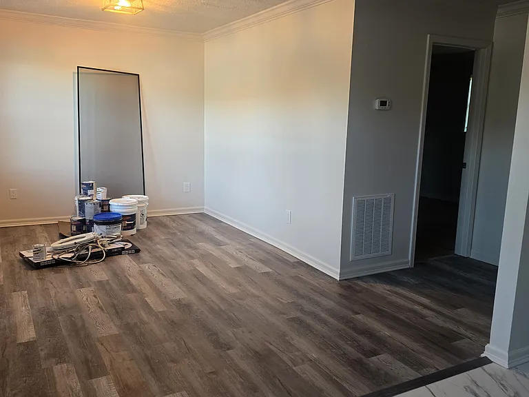 220 Oak St #103 — Photo 5