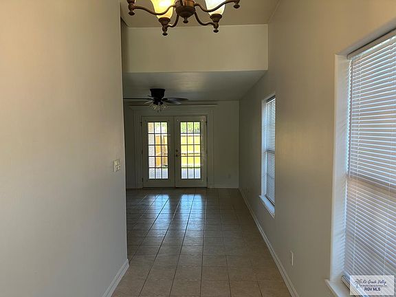 2nd image of 218 Palm Valley Cir