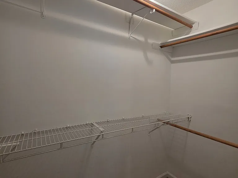 302 Henley Way — Photo 14