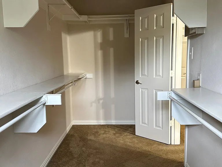 8730 Manhattan Ave #8730 — Photo 28