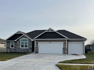 3315 SW 44th St, Topeka, KS 66610