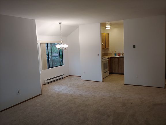 3rd image of 17906 140th Ln NE APT 154