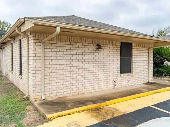 1716 Oasis Dr, Mission, TX 78572