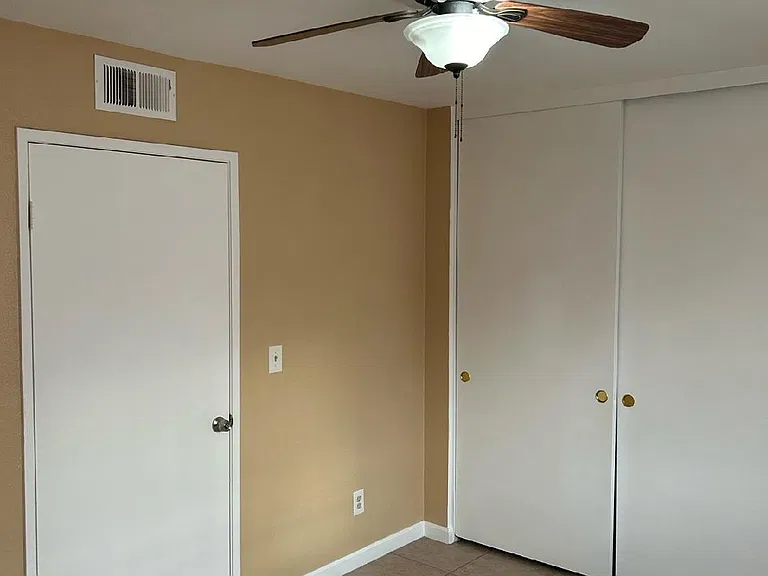 1319 Acacia Ave #5 — Photo 3