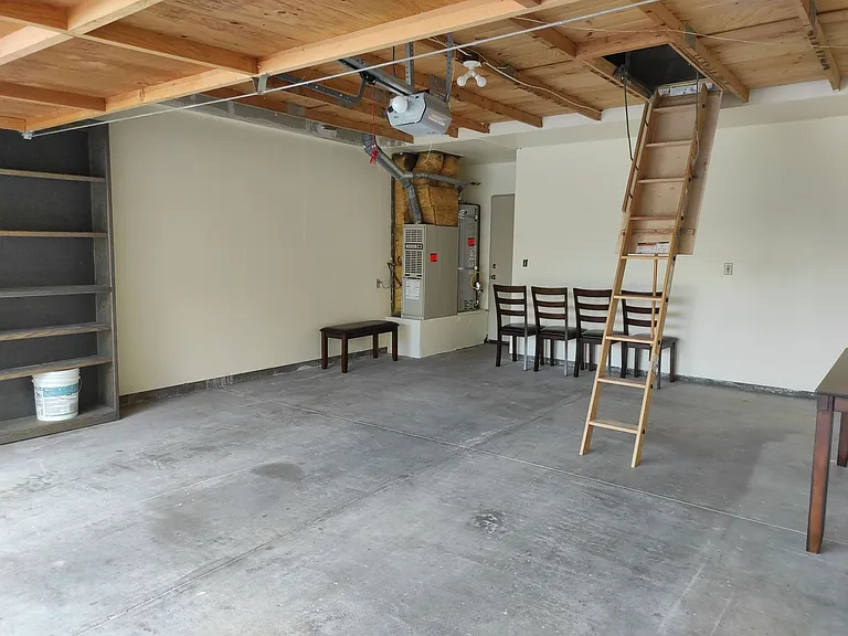 1025 Highlander Dr — Photo 13