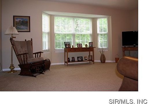 2nd image of 118 Michelle Dr