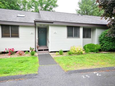 55 Dowd Ave APT 23, Canton, CT, 06019