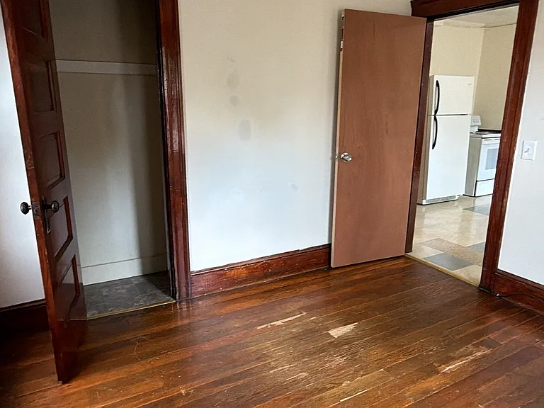 451-453 Fairmount St #1R — Photo 8