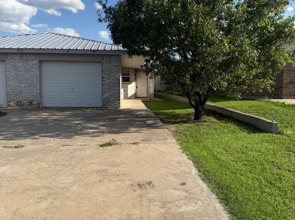 2702 9th Ave #A, Canyon, TX 79015